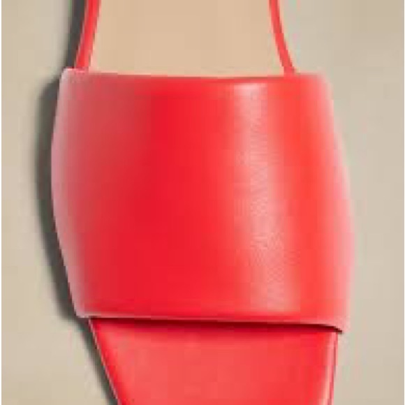 Banana Republic Lucca Red Leather Slide Sandals - Picture 3 of 5
